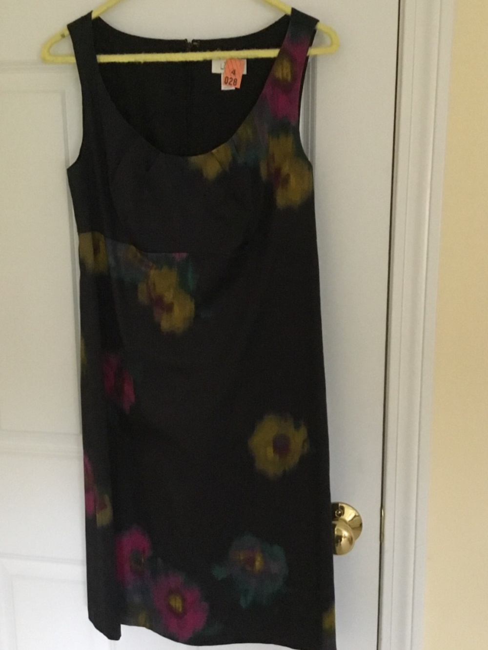 Loft sleeveless dress size 6
